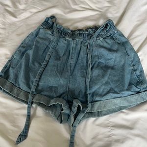 American Eagle Paper bag jeans shorts
